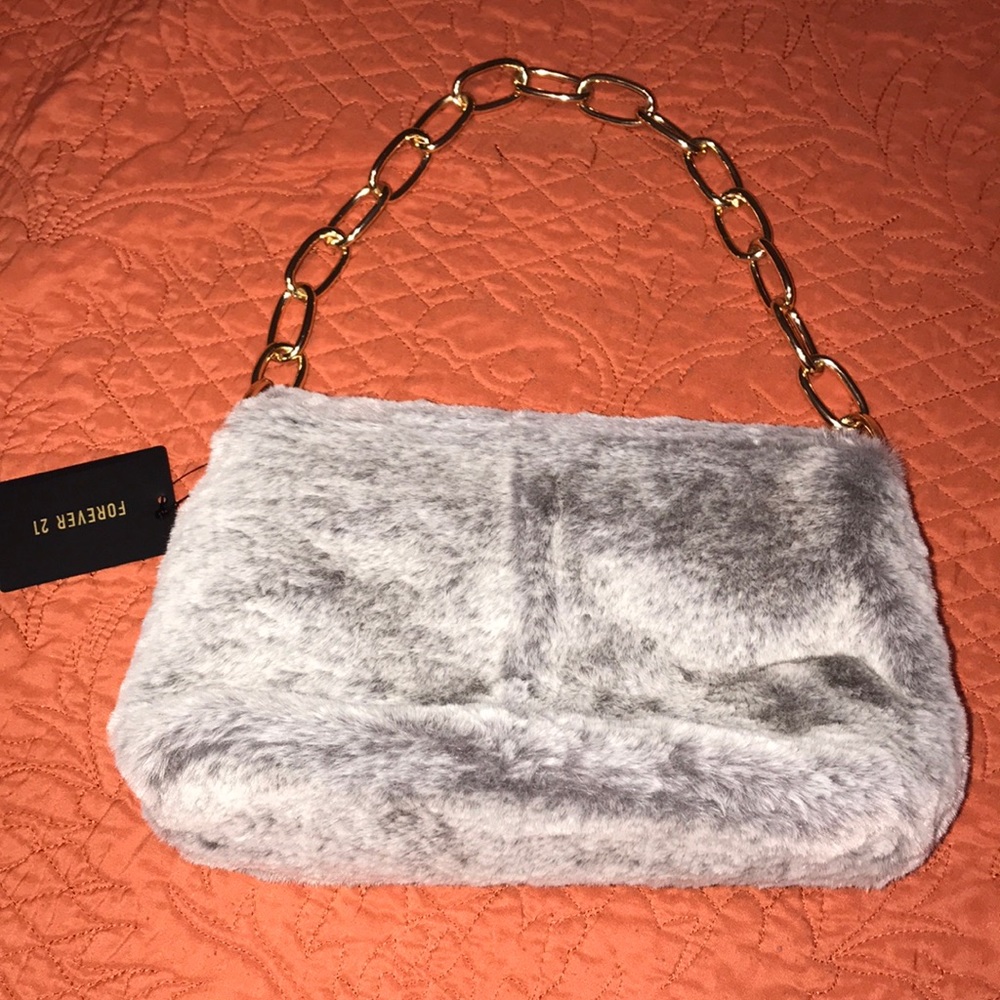 NWT Forever21 grey fuzzy handbag - Picture 2 of 8
